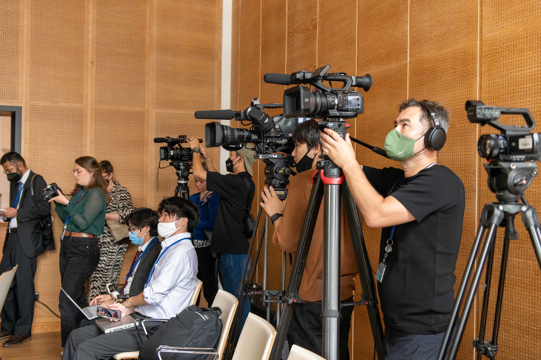 alt text is missing alt text is missing